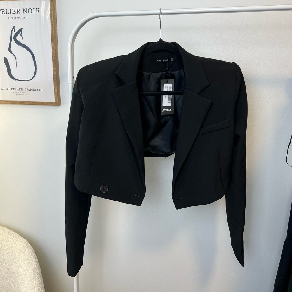 Nasty Gal Black Cropped Blazer size 4